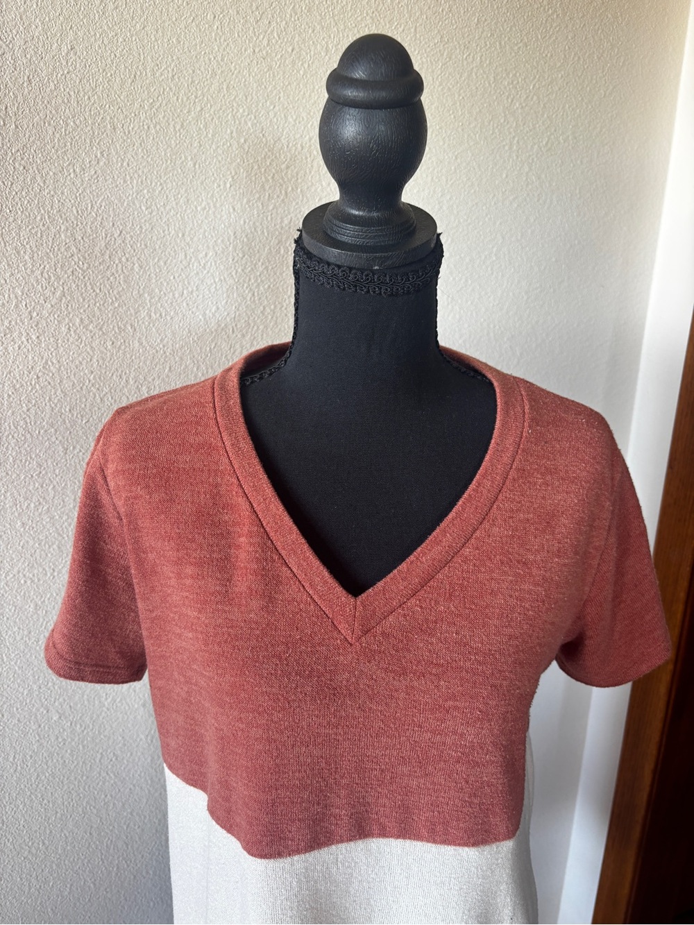 Women's Entro Colorblock V-Neck dress size large - Picture 2 of 7